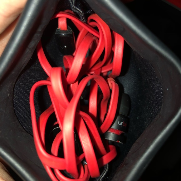 UrBeats By Dr. Dre - Picture 2 of 4